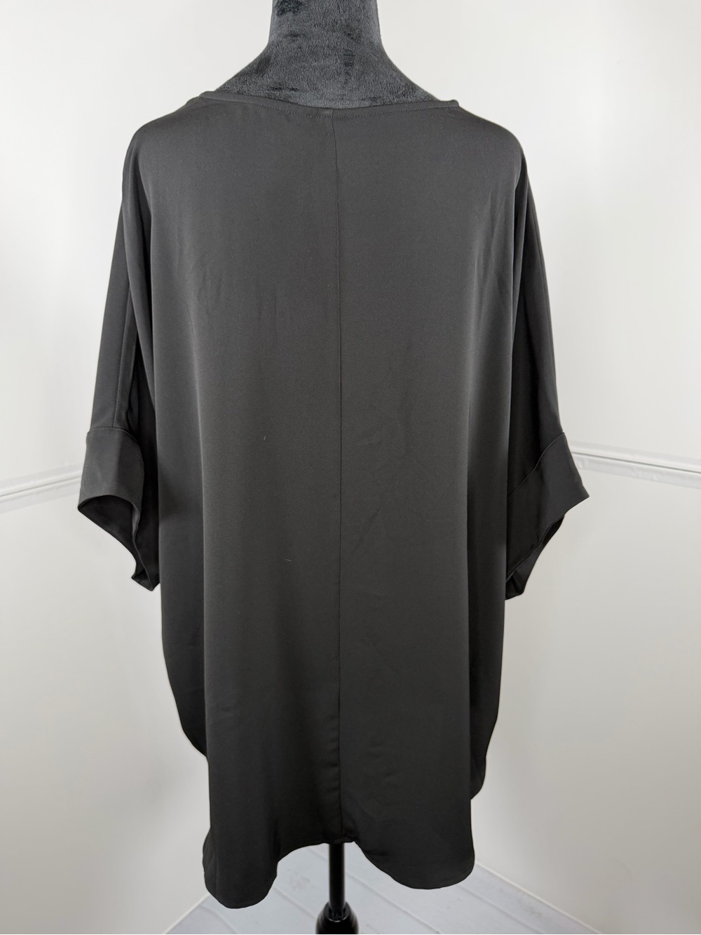 NWT Zenana Black Split Neck Tunic Top Oversized Short Sleeve Blouse 3X - Picture 4 of 6